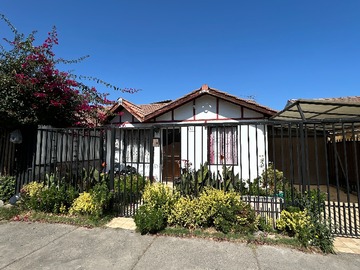 Casa en venta en Casa a pasos de vicuña mackenna , cerca metro (169414), Puente Alto - 3 dormitorios, 2 baños