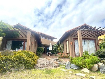 Casa en venta en Preciosa Casa Hermosa Vista Rosario Peñuelas (169049), Coquimbo - 4 dormitorios, 4 baños