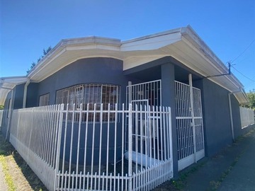 Casa en venta en Erasmo escala 498 chillan viejo, Chillán Viejo - 4 dormitorios, 1 baño