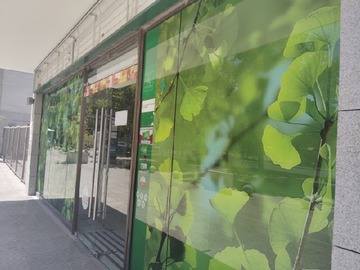 Local Comercial en arriendo mensual en Avenida las condes altura 12000 mil, Las Condes - 2 baños
