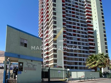 Departamento en venta en Avenida Francisco Bilbao 4100, Iquique - 3 dormitorios, 2 baños