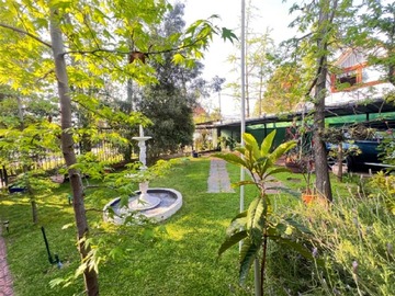 Casa en venta en Luis carrera, estadio manquegue, colegio alianza francesa¡¡¡¡, Vitacura - 6 dormitorios, 5 baños
