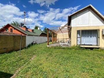 Casa en venta en Av. Alonso de ercilla con los mañios, Chillán - 4 dormitorios, 2 baños