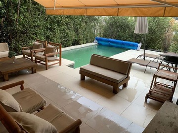 Casa en venta en Townhouse en segurísimo condominio con linda vista a Santiago, Vitacura - 5 dormitorios, 5 baños