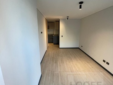 Departamento en arriendo mensual en Teatinos 727, Santiago, Región Metropolitana de Santiago 8320000, Chile, Santiago - 1 dormitorio, 1 baño