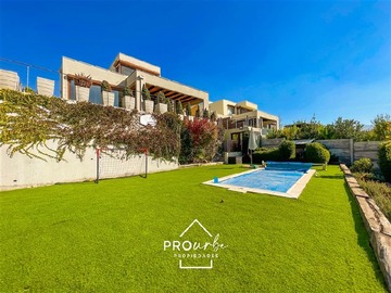Casa en venta en Camino juan pablo ii - pie andino, Lo Barnechea - 4 dormitorios, 4 baños
