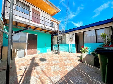 Casa en venta en Av. Arturo prat, Casablanca - 3 dormitorios, 1 baño