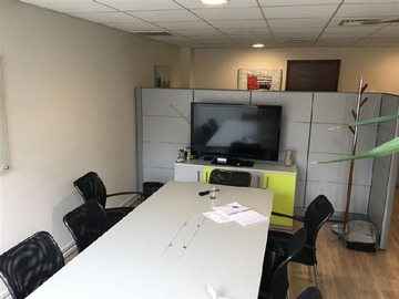 Oficina en arriendo mensual en padre mariano, Providencia - 2 dormitorios, 2 baños