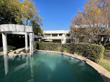 Casa en venta en Santa María de Manquehue (43707), Vitacura - 5 dormitorios, 8 baños