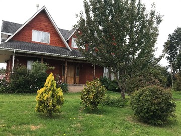 Casa en venta en Casa en parcela a 7 minutos de Pto.Varas (72913), Puerto Varas - 5 dormitorios, 3 baños