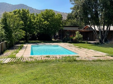 Parcela en venta en Al lado de condominio de golf, Talagante - 4 dormitorios, 2 baños
