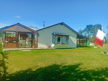 Casa en venta en Nueva Braunau, Puerto Varas - 4 dormitorios, 2 baños