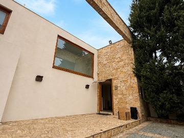 Casa en arriendo mensual en Casa 6 D 4 B mediterránea (174972), Lo Barnechea - 6 dormitorios, 4 baños