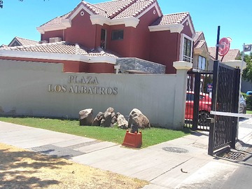 Casa en venta en Casa condominio seg 24/7 areas verde y piscin (170358), Pudahuel - 4 dormitorios, 3 baños