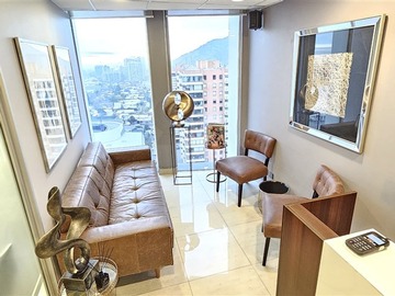 Oficina en venta en Av la dehesa con av las condes, Lo Barnechea - 3 dormitorios, 3 baños