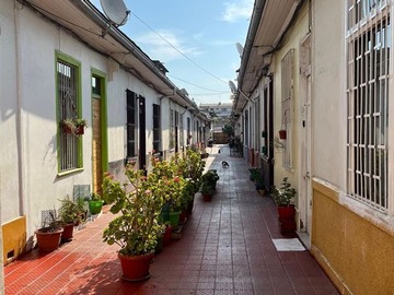 Casa en venta en San Isidro/ Diez de Julio, Santiago - 3 dormitorios, 1 baño