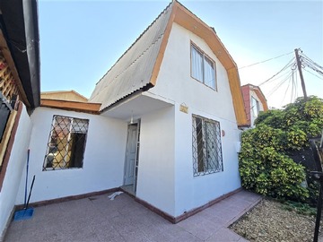 Casa en venta en Segunda Transversal y Av. Américo Vespucio, Maipú - 3 dormitorios, 1 baño