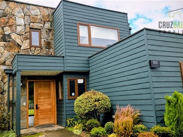 Casa en venta en Barrio Centenario, Puerto Varas - 4 dormitorios
