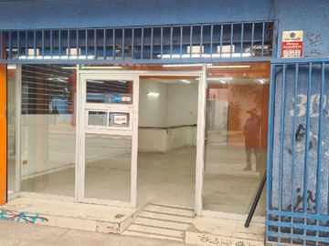 Local Comercial en arriendo mensual en Avenida Recoleta 3018, Recoleta, Región Metropolitana de Santiago 8420000, Chile, Recoleta