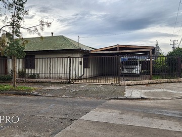 Casa en venta en Hermosa casa esquina con piscina en villa triana, rancagua, Rancagua - 3 dormitorios, 2 baños