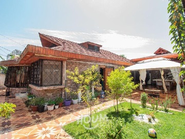 Casa en venta en Esmeralda, La Cisterna - 4 dormitorios, 2 baños