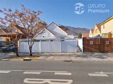 Local Comercial en arriendo mensual en Avenida Del Canal / Montes de Izarra, Pudahuel - 3 baños