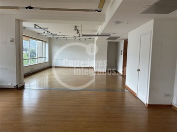 Oficina en venta en Portal La Dehesa, Lo Barnechea - 1 baño