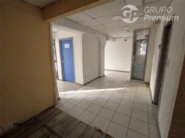 Oficina en arriendo mensual en Edificio Huallipen, San Antonio - 4 dormitorios, 1 baño