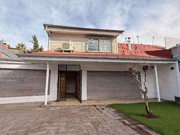 Casa en venta en Casa vitacura alt.5400 - 4 d, Vitacura - 4 dormitorios, 3 baños