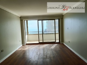 Departamento en venta en Departamento en Reñaca, Viña del Mar - 4 dormitorios, 3 baños
