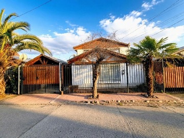 Casa en venta en Pasaje Fernández concha, Maipú - 4 dormitorios, 2 baños