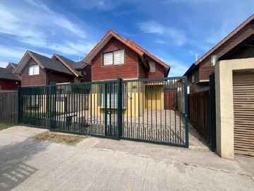 Casa en venta en Avenida Victor Troncoso Muñoz, Buin - 3 dormitorios, 3 baños