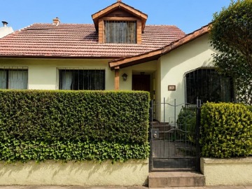 Casa en venta en Casa metro príncipe de gales, La Reina - 6 dormitorios, 4 baños