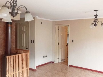 Casa en arriendo mensual en Arrienda Amplia Casa San Pedro del Valle (176968), San Pedro de la Paz - 3 dormitorios, 3 baños
