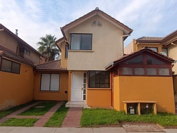 Casa en venta en Venta casa en condominio en ciudad satélite, Maipú - 3 dormitorios, 3 baños