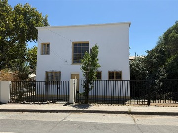 Casa en venta en Sector parque o, Santiago - 4 dormitorios, 2 baños