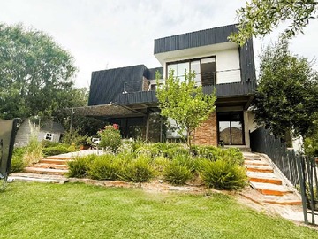 Casa en venta en Ideal para Inversión: Gran Potencial (170543), Colina - 4 dormitorios, 3 baños