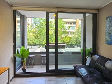 Departamento en arriendo mensual en Av Las Condes con La Cabaña, Las Condes - 1 dormitorio, 1 baño