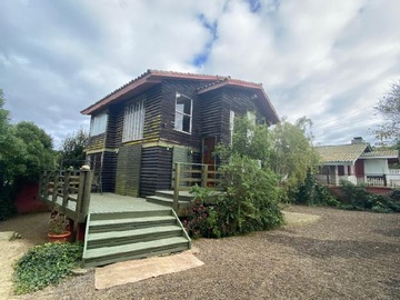 Casa en venta en Calle errazuriz, El Tabo - 4 dormitorios, 3 baños
