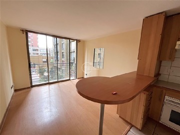 Departamento en venta en Metro Bellas Artes y Plaza de Armas, Santiago - 1 dormitorio, 1 baño