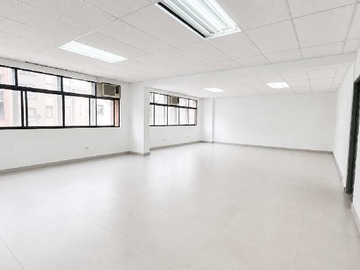 Oficina en arriendo mensual en A pasos del Metro! Planta Libre!! (178934), Santiago - 3 dormitorios, 3 baños