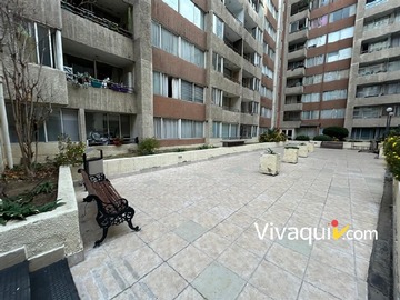 Departamento en venta en Carmen / Santa Victoria, Santiago - 2 dormitorios, 2 baños