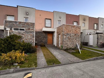 Casa en arriendo mensual en Moderna casa en condominio (178714), Temuco - 3 dormitorios, 3 baños