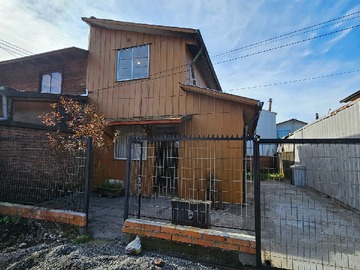 Casa en venta en Vendo Casa 2 Pisos 3 Dormitorios 1 Baño Segunda Faja, Villarrica - 3 dormitorios, 1 baño