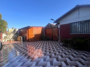 Casa en venta en Quemchi, Estación Central - 2 dormitorios, 2 baños