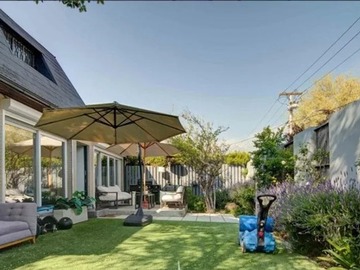 Casa en arriendo mensual en Sebastián Elcano, Las Condes - 4 dormitorios, 3 baños