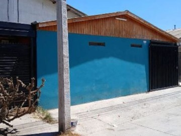 Casa en venta en Natalia castellano, Melipilla - 4 dormitorios, 1 baño