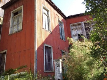 Casa en venta en Urriola 369, Valparaíso, Valparaíso - 4 dormitorios, 2 baños