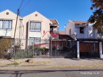 Casa en venta en Hermosa Casa de Dos Pisos, 3 Dormitorios, 2 Baños, Quilicura. - 3 dormitorios, 2 baños