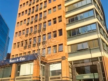 Oficina en venta en Metro Manquehue, Las Condes - 2 dormitorios, 2 baños